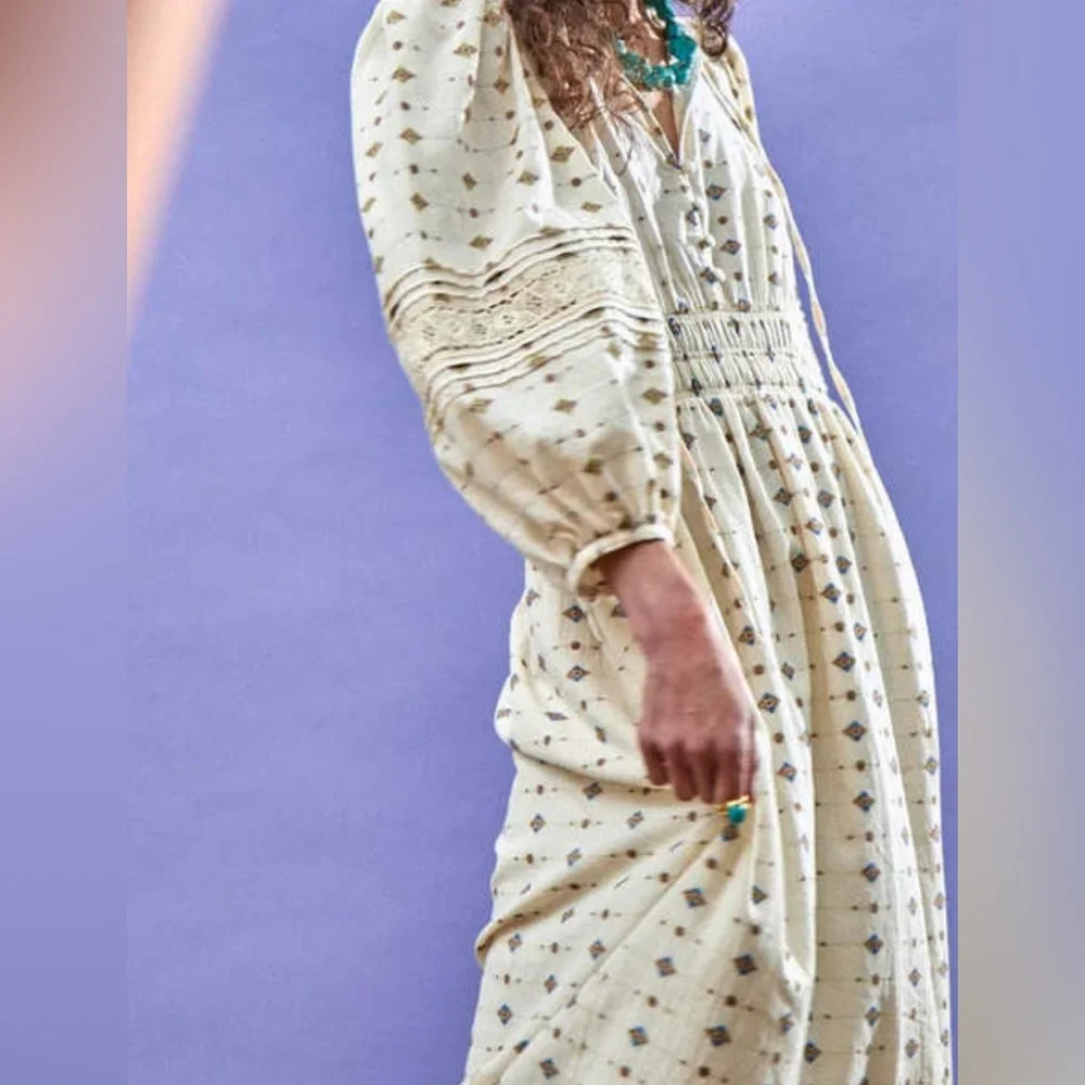 Hunter Bell Clementine Cream Long Sleeve Medallion Maxi Dress Size M |
NWOT - Picture 9 of 11